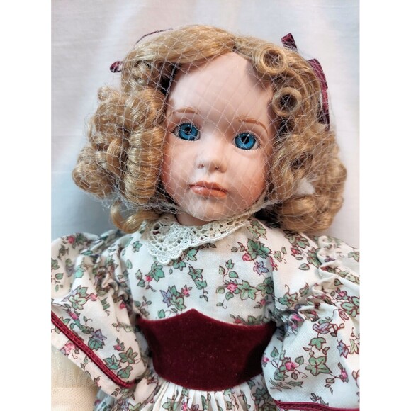 ASHTON DRAKE PORCELAIN DOLL AMY LITTLE WOMEN WENDY LAWTON IN BOX COA - Picture 1 of 5